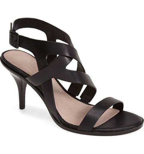 pour la victoire sandal.